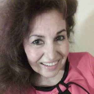 Meet your Posher, Carrie